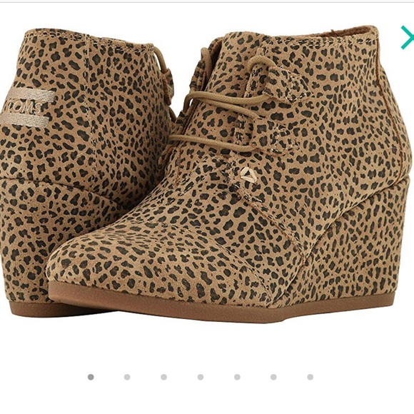 Toms Shoes - Toms leopard suede booties Sz 8